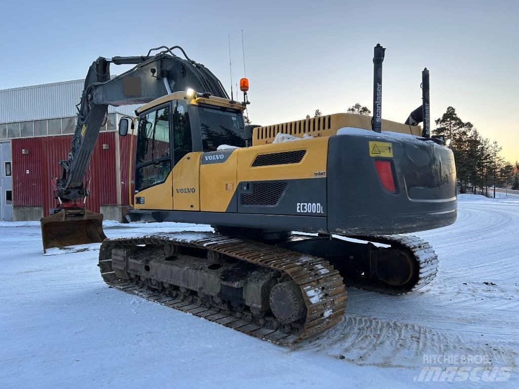 Volvo EC 300 D L Roomikekskavaatorid
