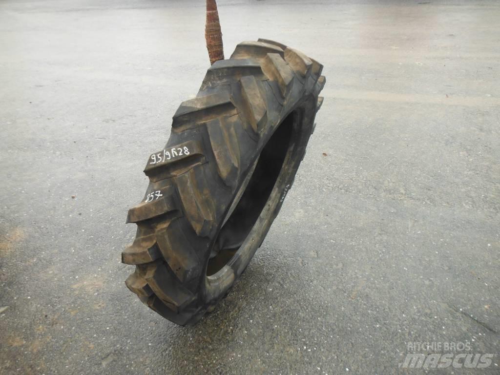 Michelin 9.5/9R28 Rehvid, rattad ja veljed