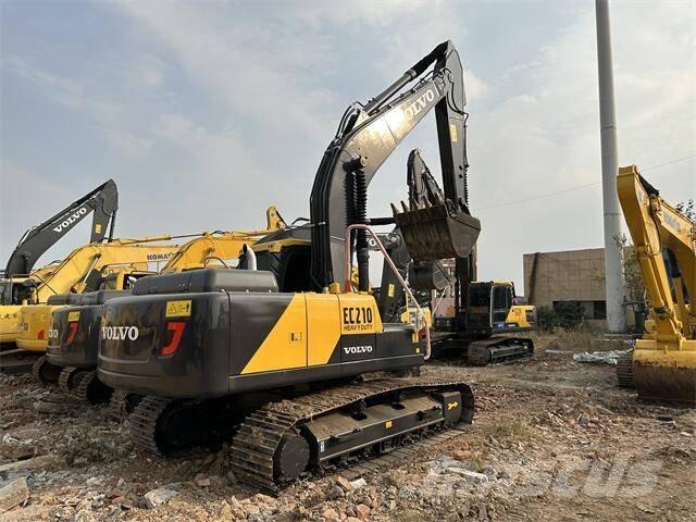 Volvo EC210B Roomikekskavaatorid