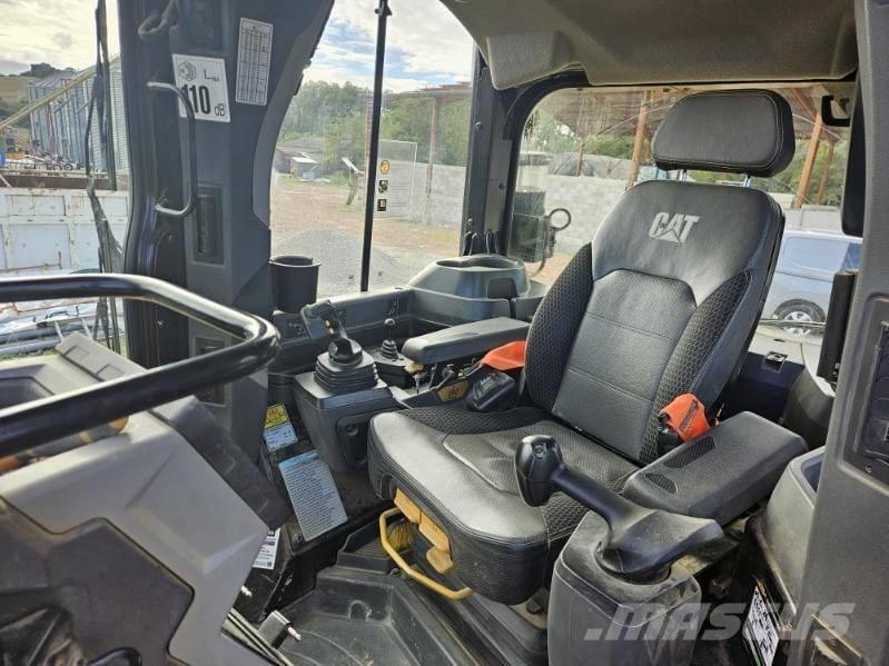 CAT D 5 LGP Buldooserid