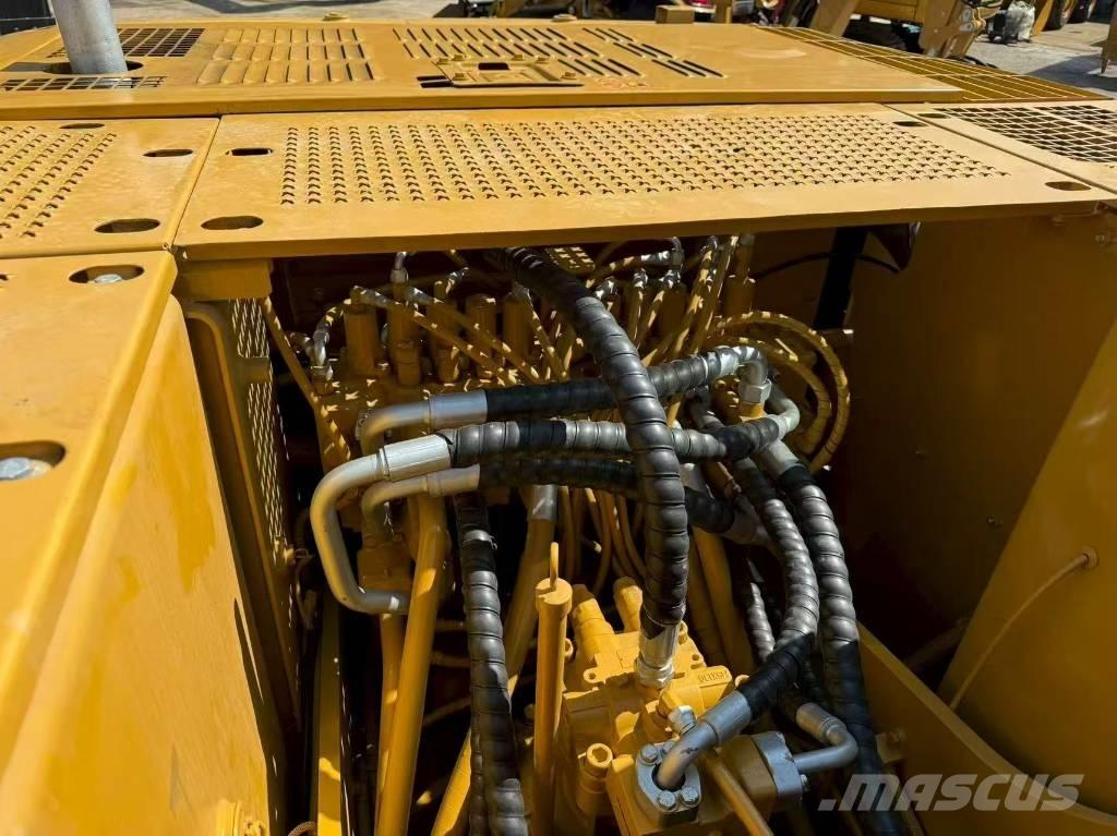 CAT 320 C L Roomikekskavaatorid