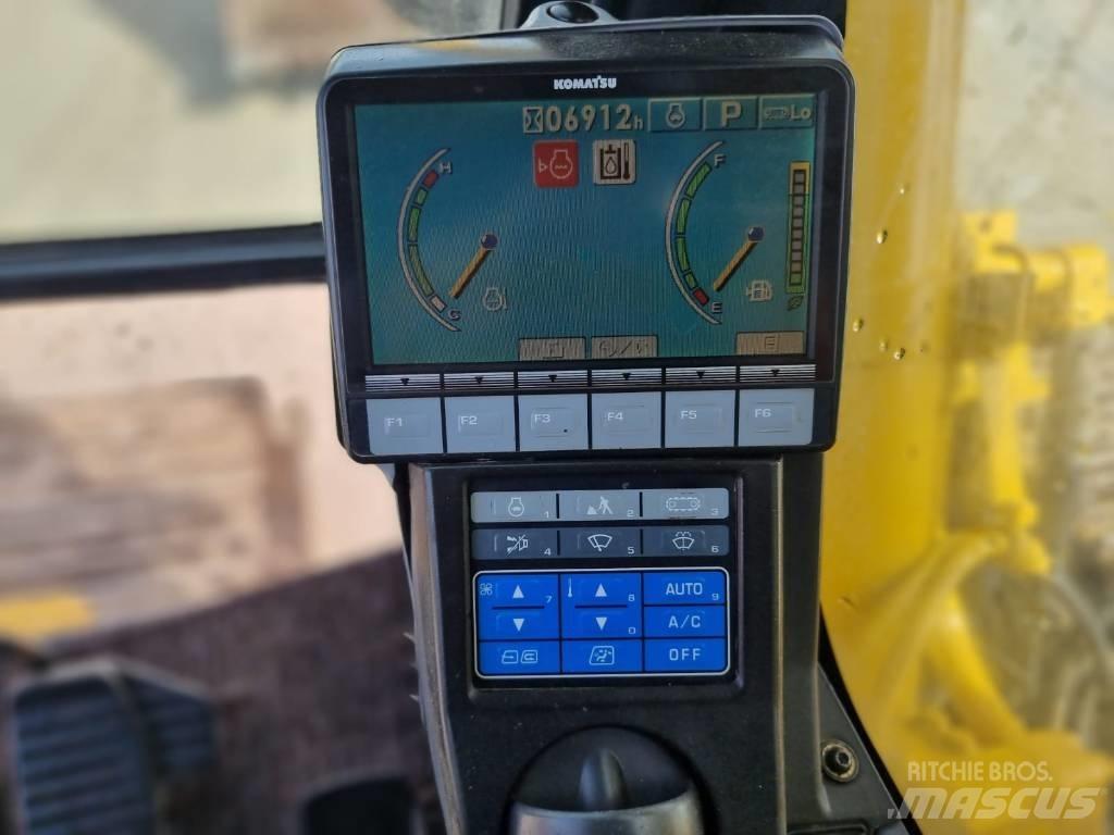 Komatsu PC 350 NLC-8 Roomikekskavaatorid