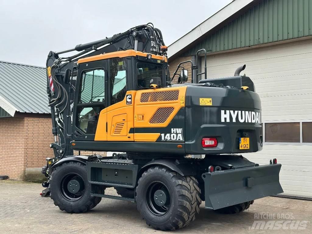 Hyundai HW140A Ratasekskavaatorid