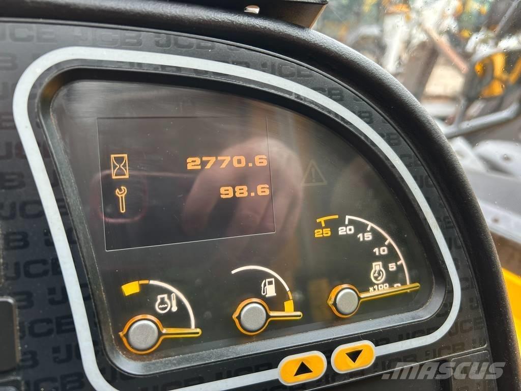 JCB 535-125 Hiviz Teleskooplaadurid