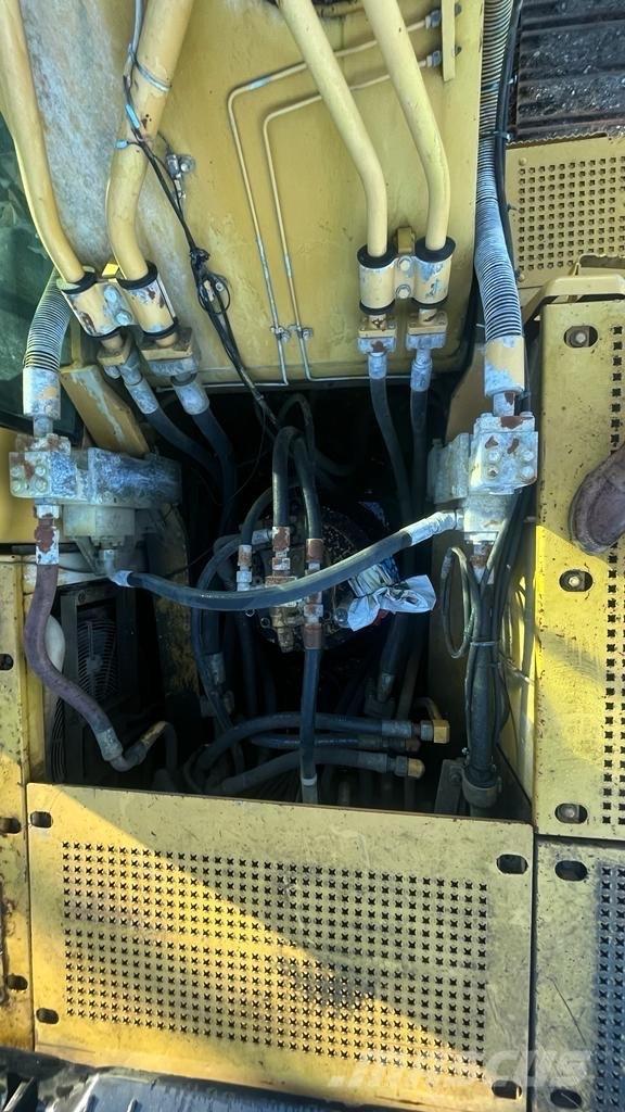 CAT 330 C LC Roomikekskavaatorid