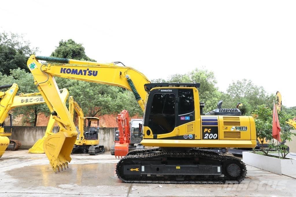 Komatsu PC 200-8 Miniekskavaatorid < 7 t