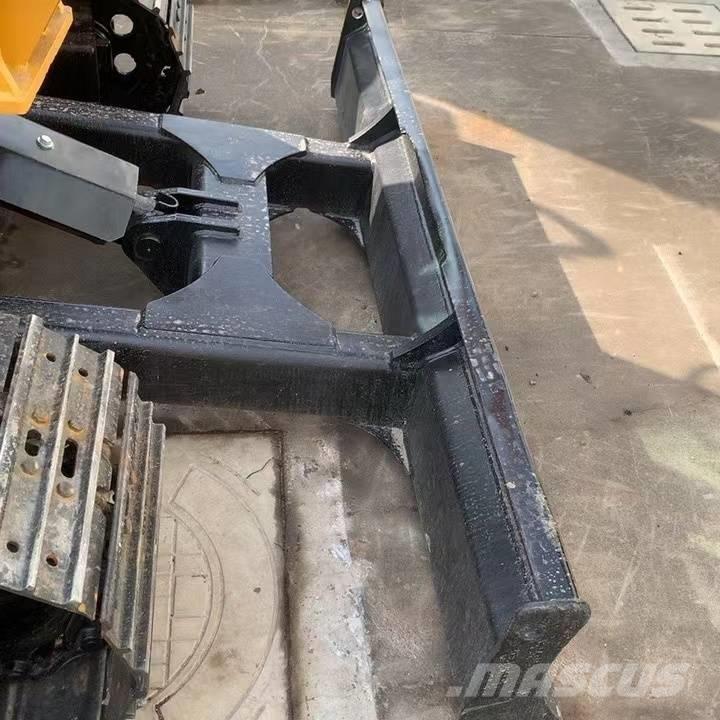 CAT 306E2 Väikeekskavaatorid 7t-12t