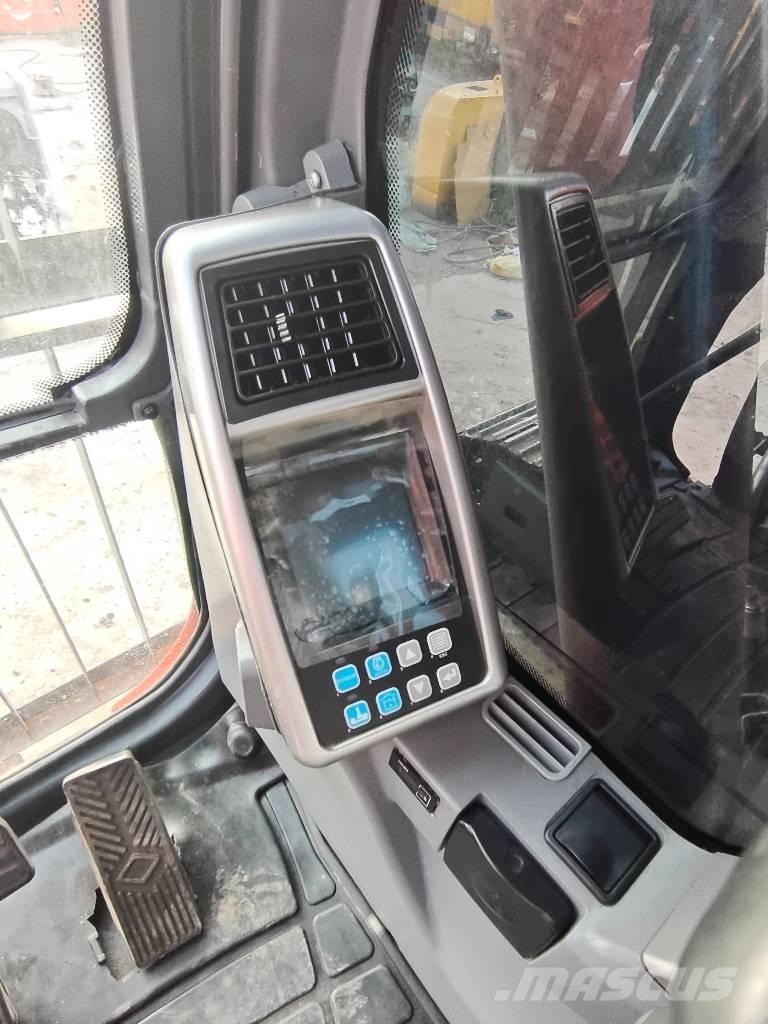 Doosan DX 225 LC Roomikekskavaatorid