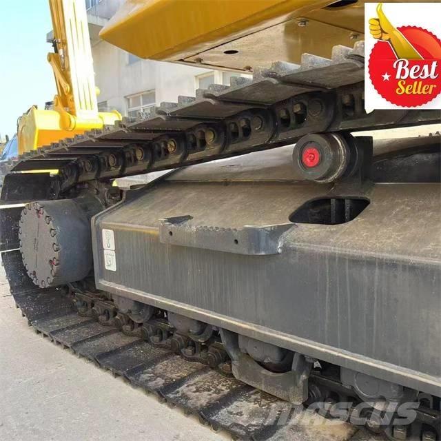 Komatsu PC 210 Roomikekskavaatorid