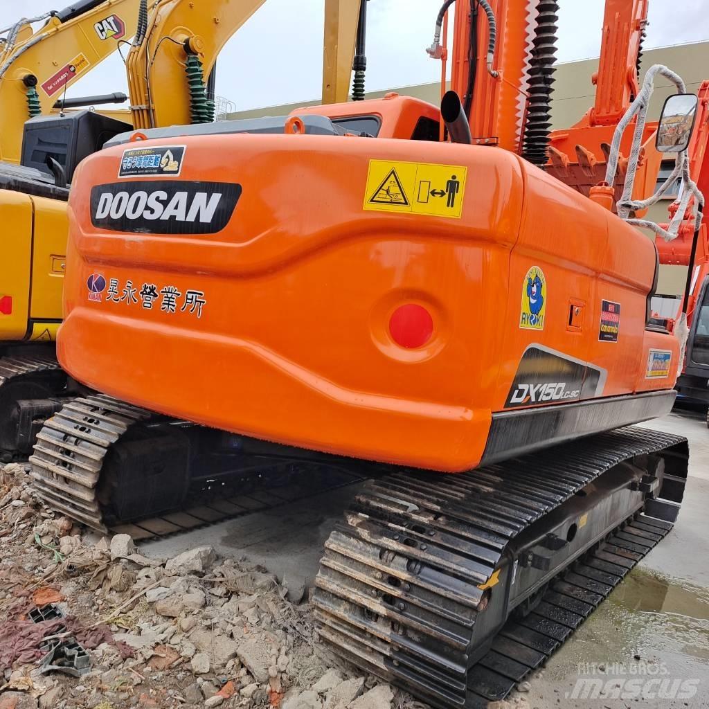 Doosan DX 150 LC Roomikekskavaatorid