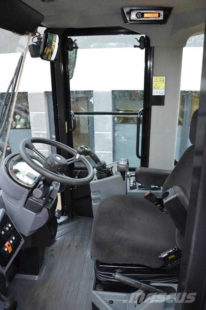 CAT 924 H Rataslaadurid