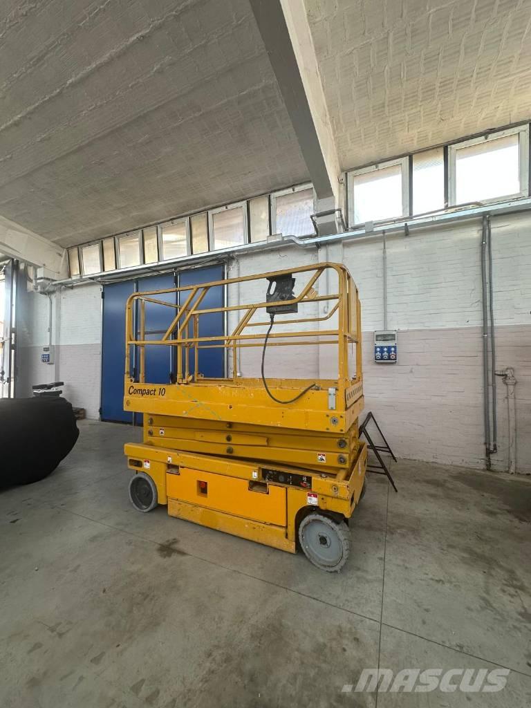 Haulotte Compact 10 Käärtõstukid