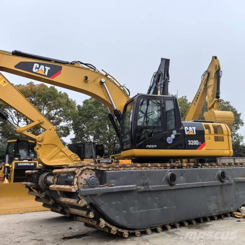 CAT 320 D Amfiib ekskavaatorid