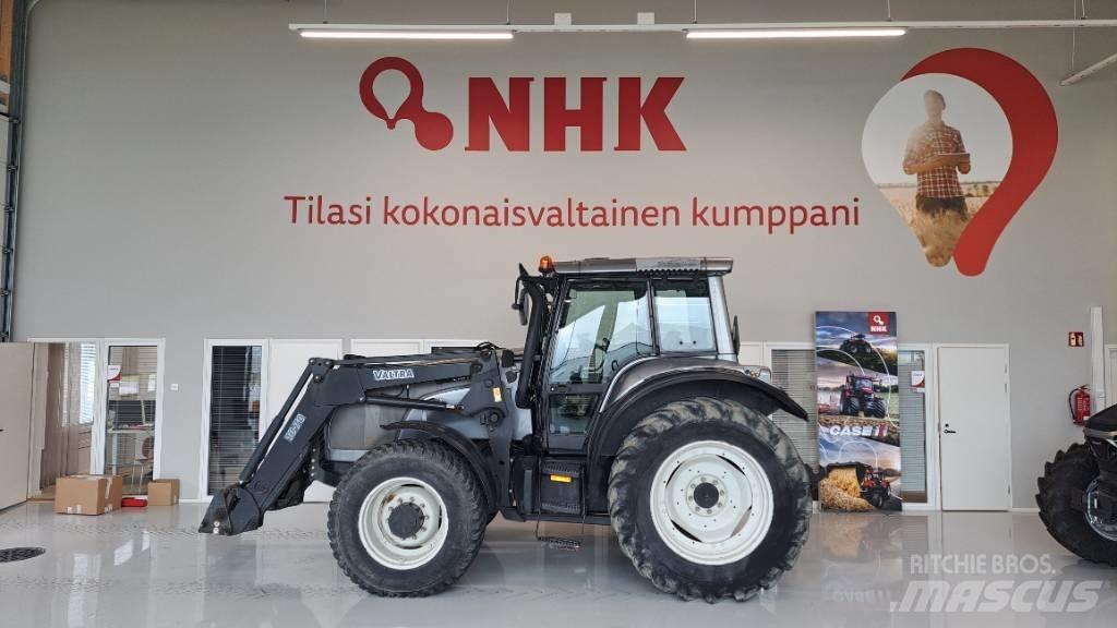 Valtra M 130 Traktorid