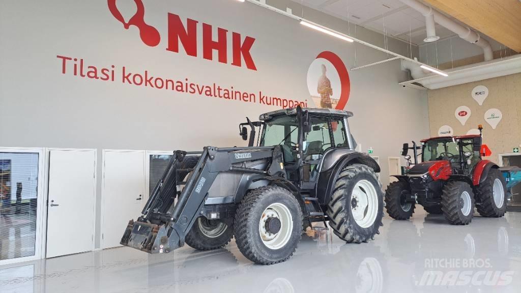 Valtra M 130 Traktorid