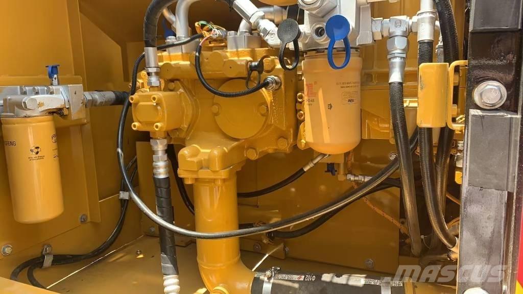CAT 325 D L Roomikekskavaatorid
