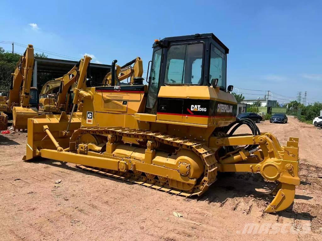 CAT D6G Buldooserid