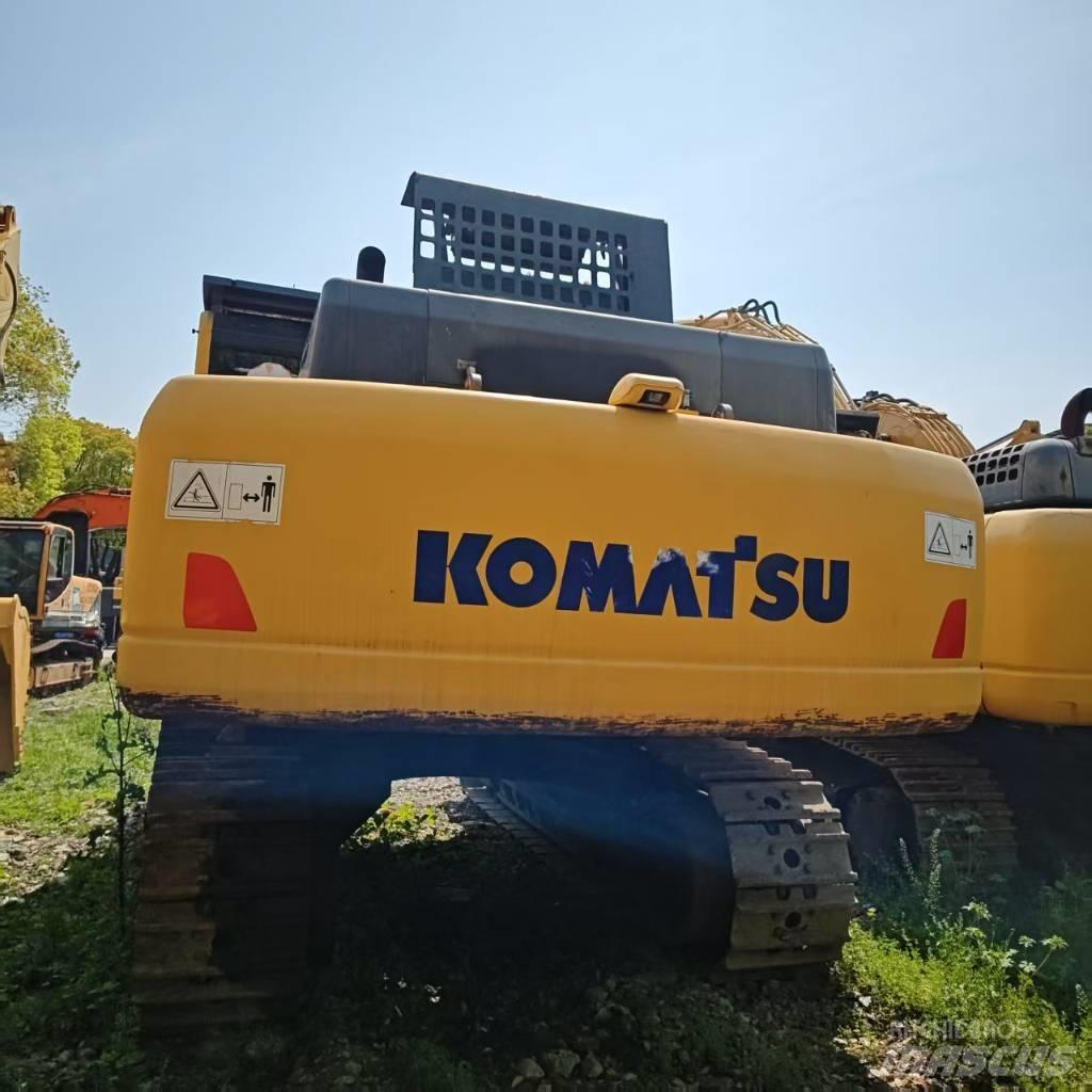 Komatsu PC 450-8 Roomikekskavaatorid