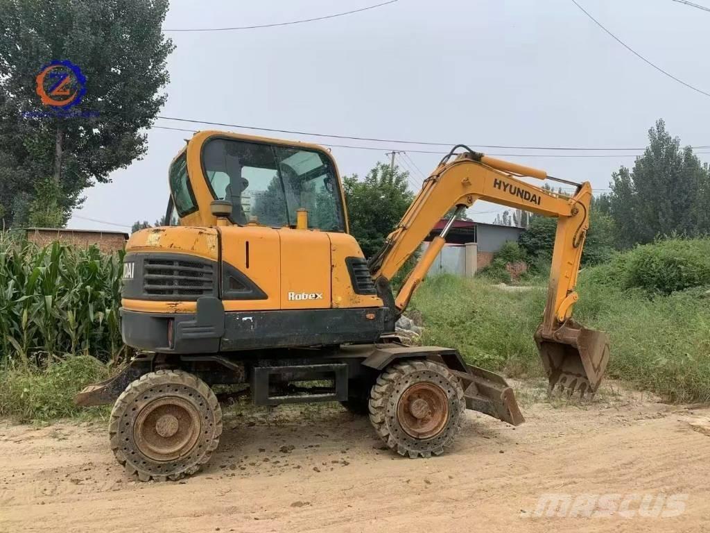 Hyundai 60 W Ratasekskavaatorid