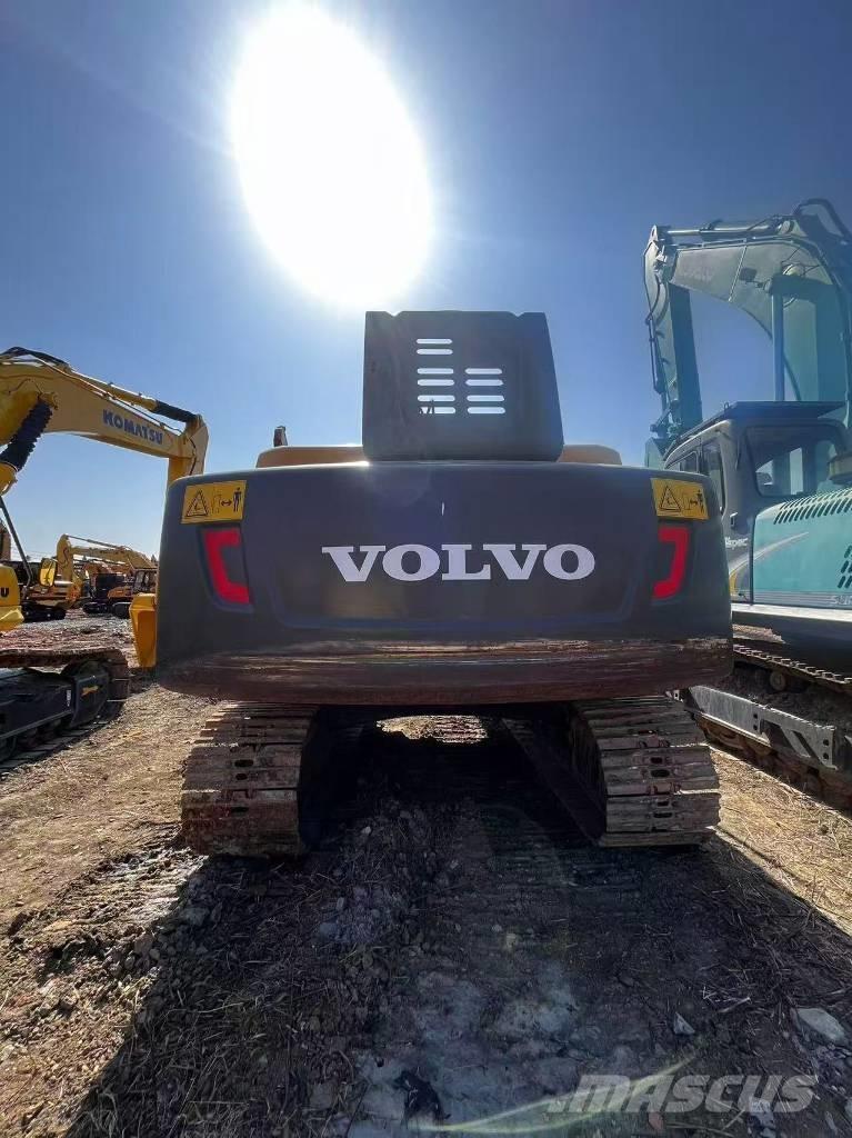 Volvo EC 220 D Roomikekskavaatorid