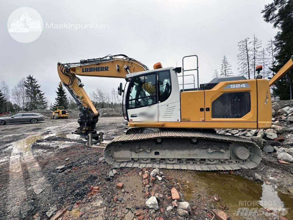 Liebherr R 924 LC Roomikekskavaatorid