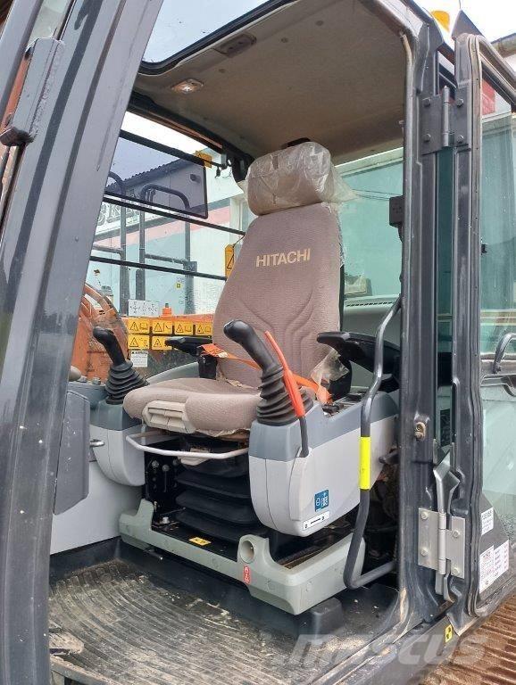 Hitachi ZX130 Roomikekskavaatorid