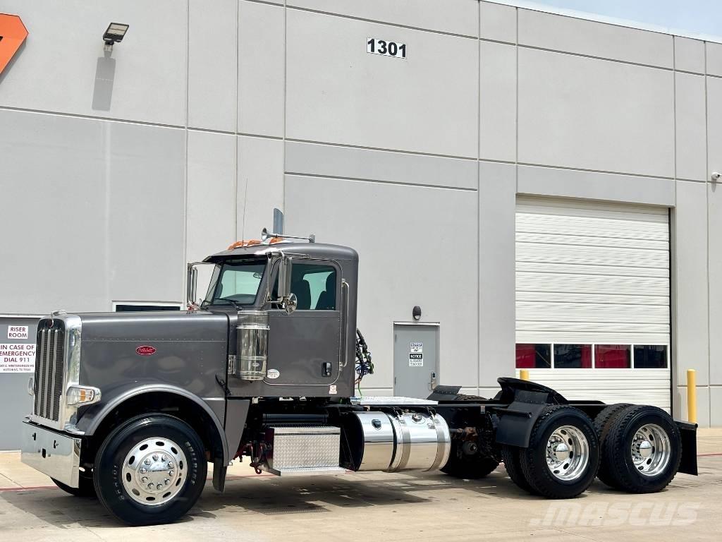 Peterbilt 389 Sadulveokid
