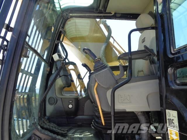 CAT 330 D L Roomikekskavaatorid