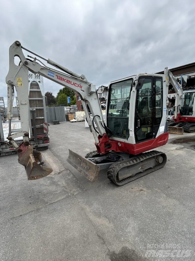 Takeuchi TB 228 Miniekskavaatorid < 7 t