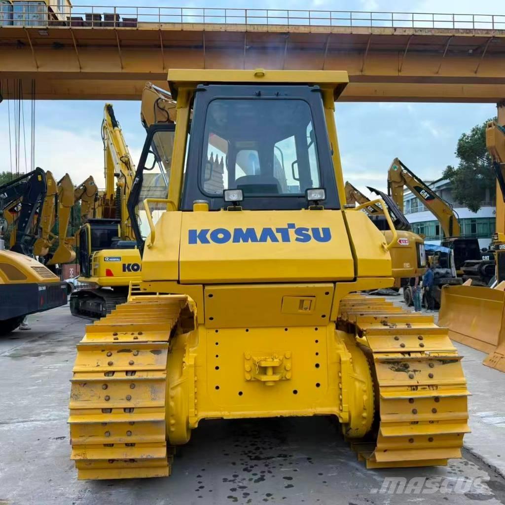 Komatsu D65PX-12E Buldooserid