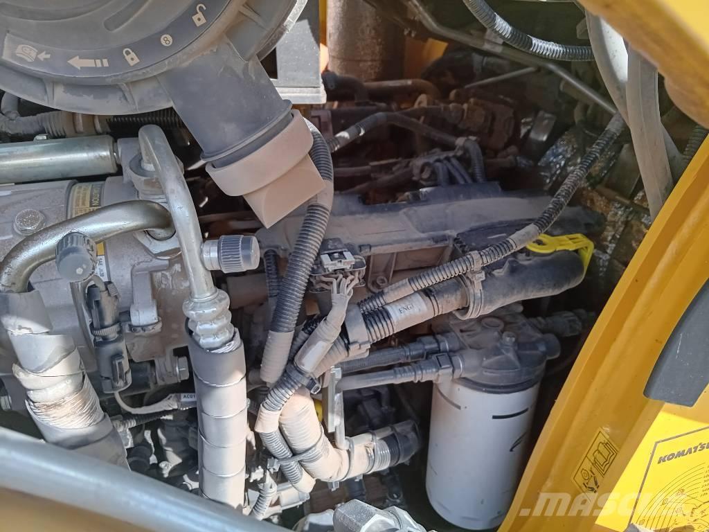 Komatsu WB 97 S-8 Ekskavaatorlaadurid