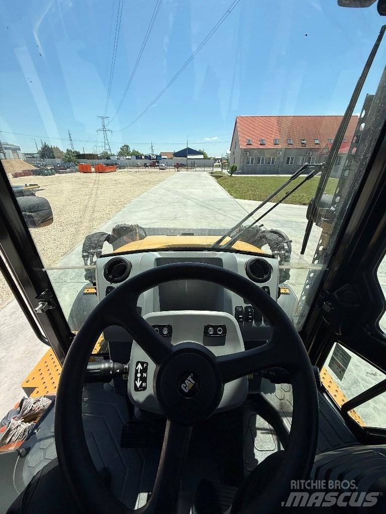 CAT 432f2 Ekskavaatorlaadurid