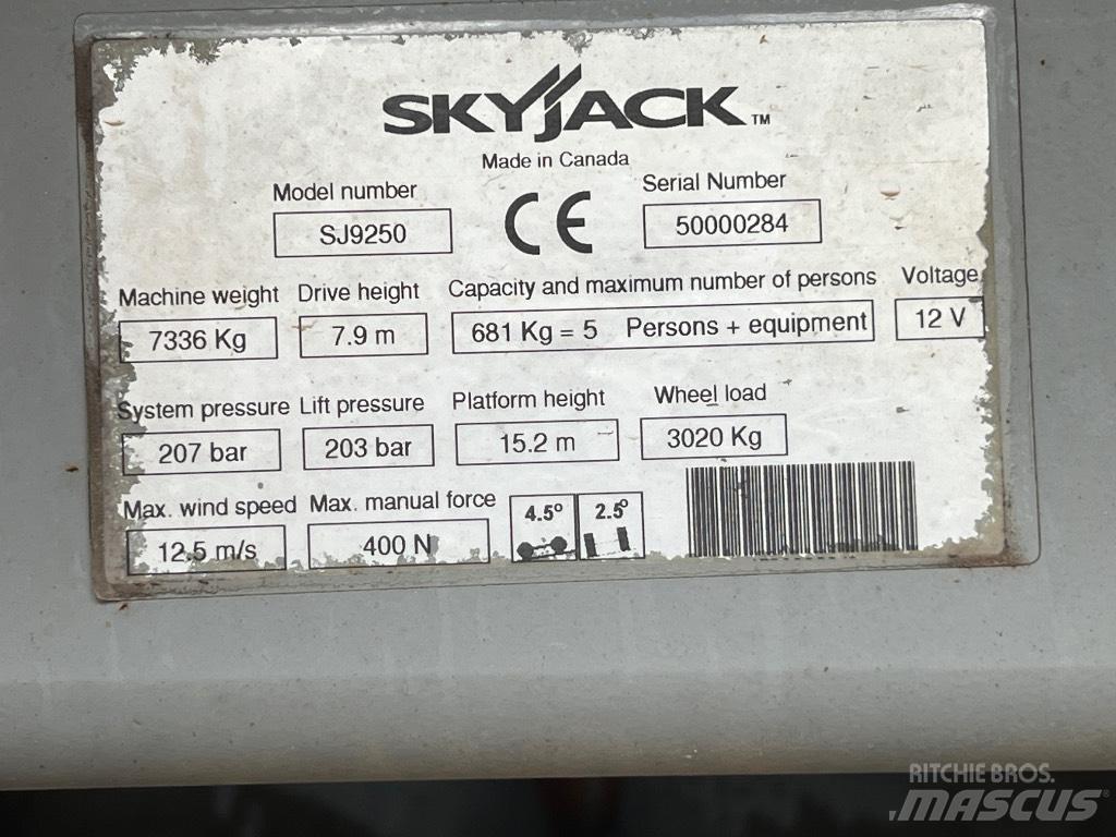 SkyJack SJ 9250 Käärtõstukid