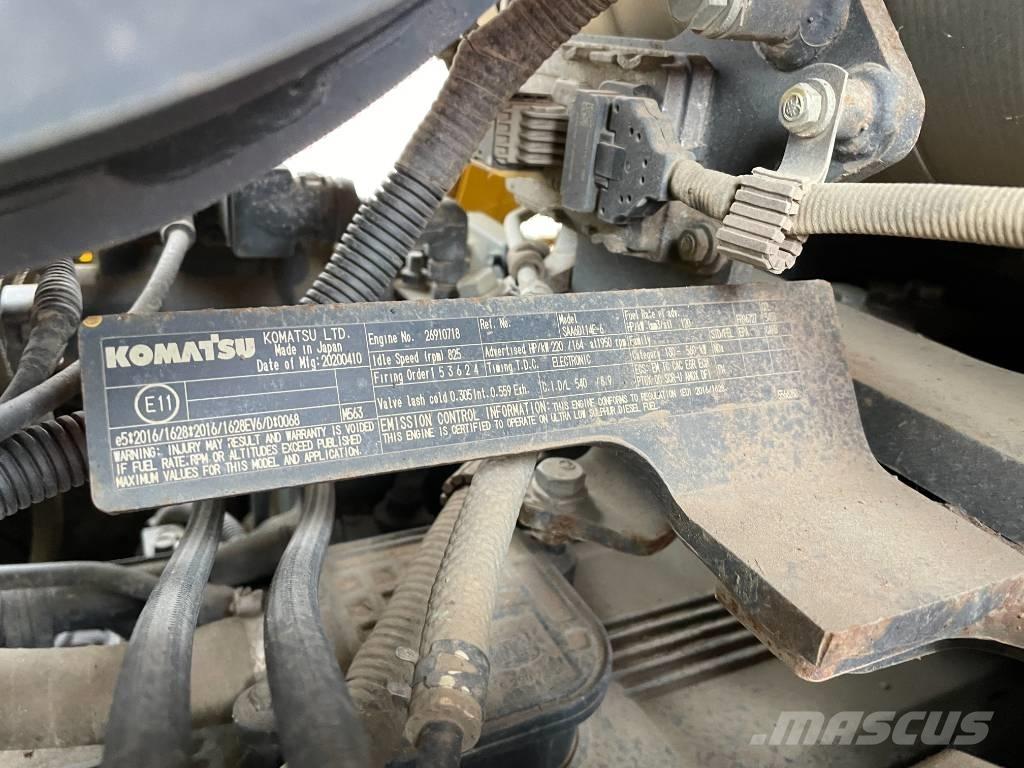 Komatsu D 65 PX-18E0 Buldooserid