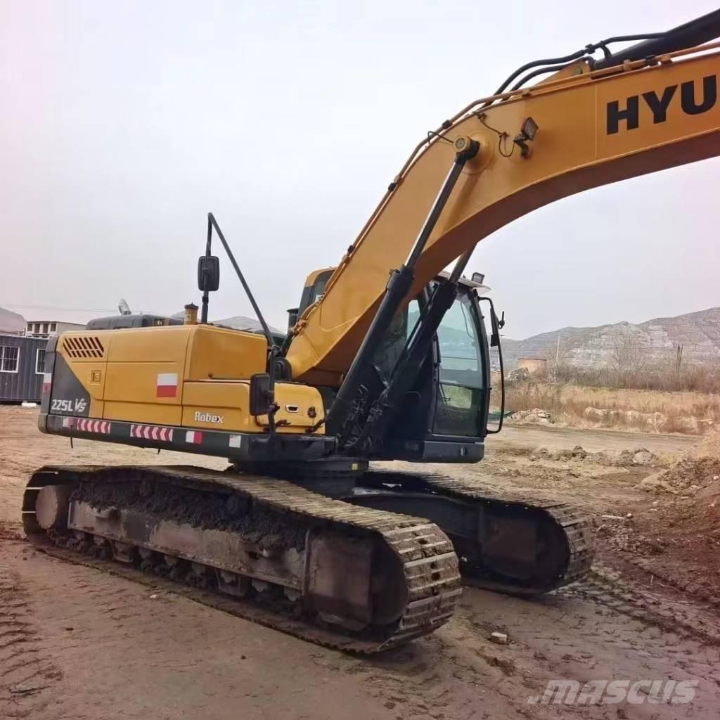 Hyundai R225LVS Roomikekskavaatorid