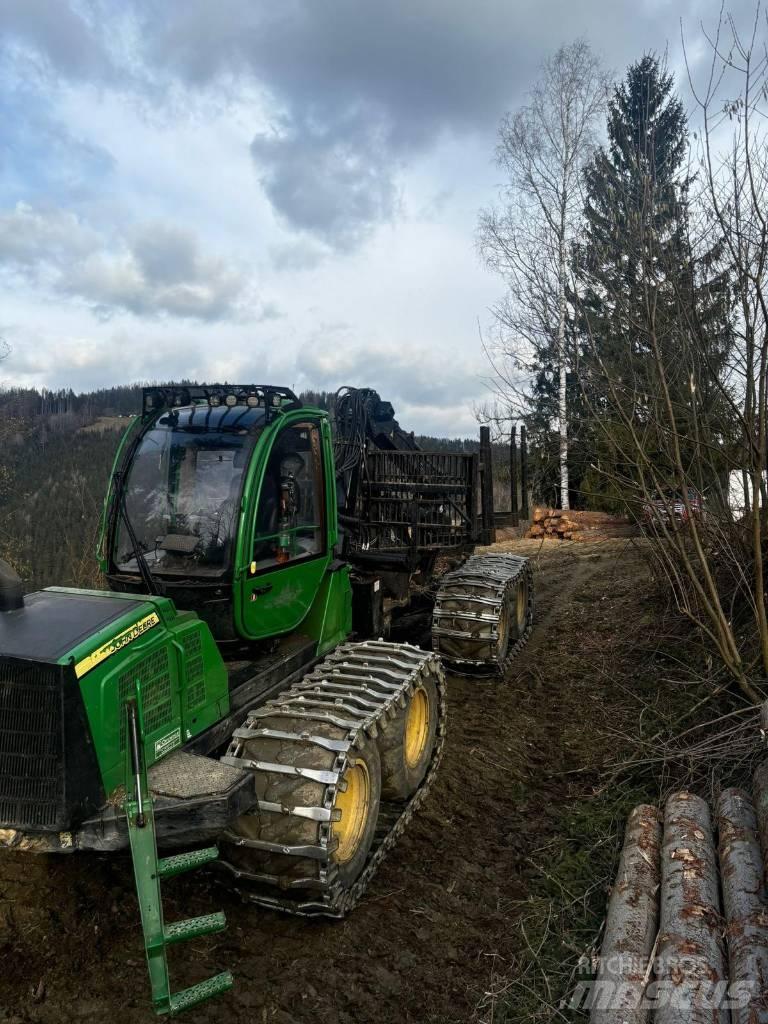 John Deere 1110 E Forwarderid
