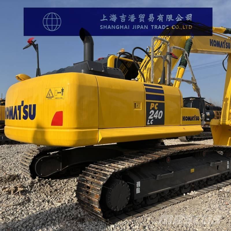 Komatsu PC 240 Roomikekskavaatorid