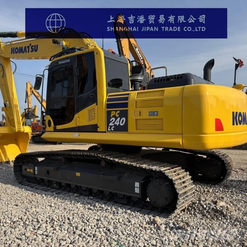 Komatsu PC 240 Roomikekskavaatorid