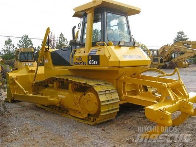 Komatsu D 65 EX Buldooserid