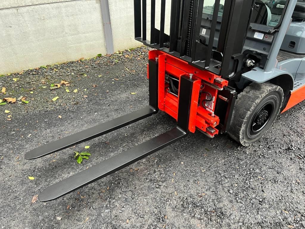 Toyota 02-8FGF25 Gaasitõstukid