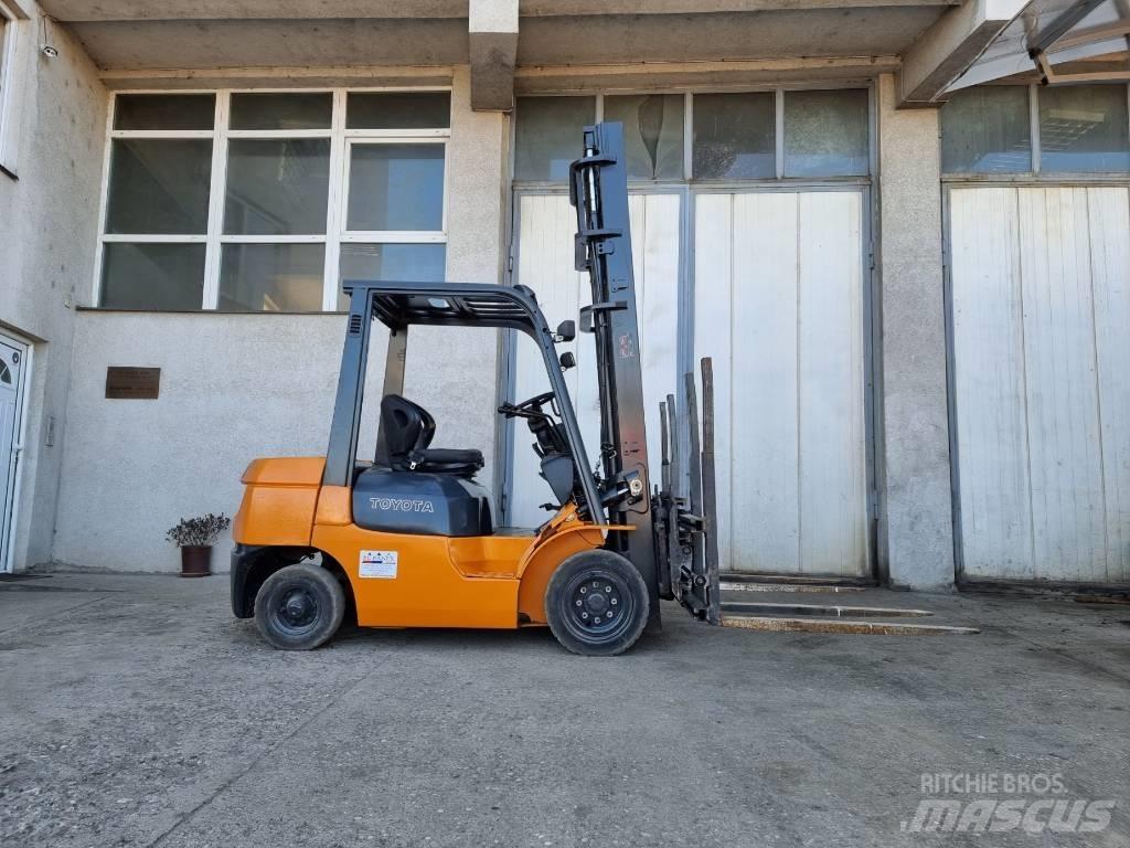 Toyota 02-7 FD 25 Diiseltõstukid