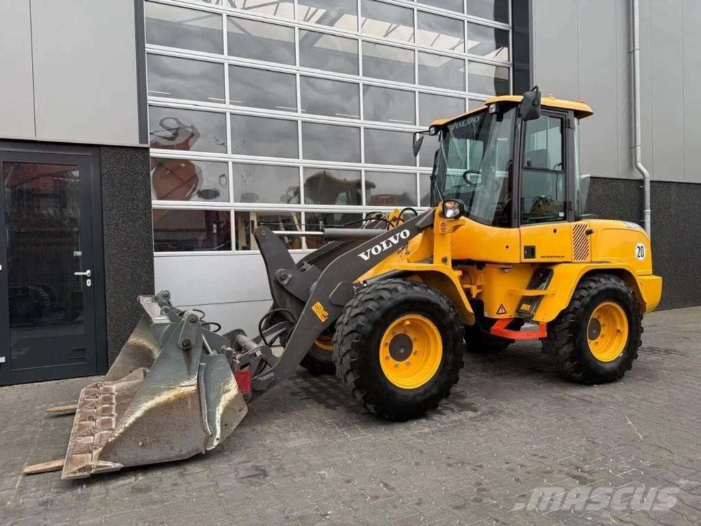 Volvo L35G Rataslaadurid