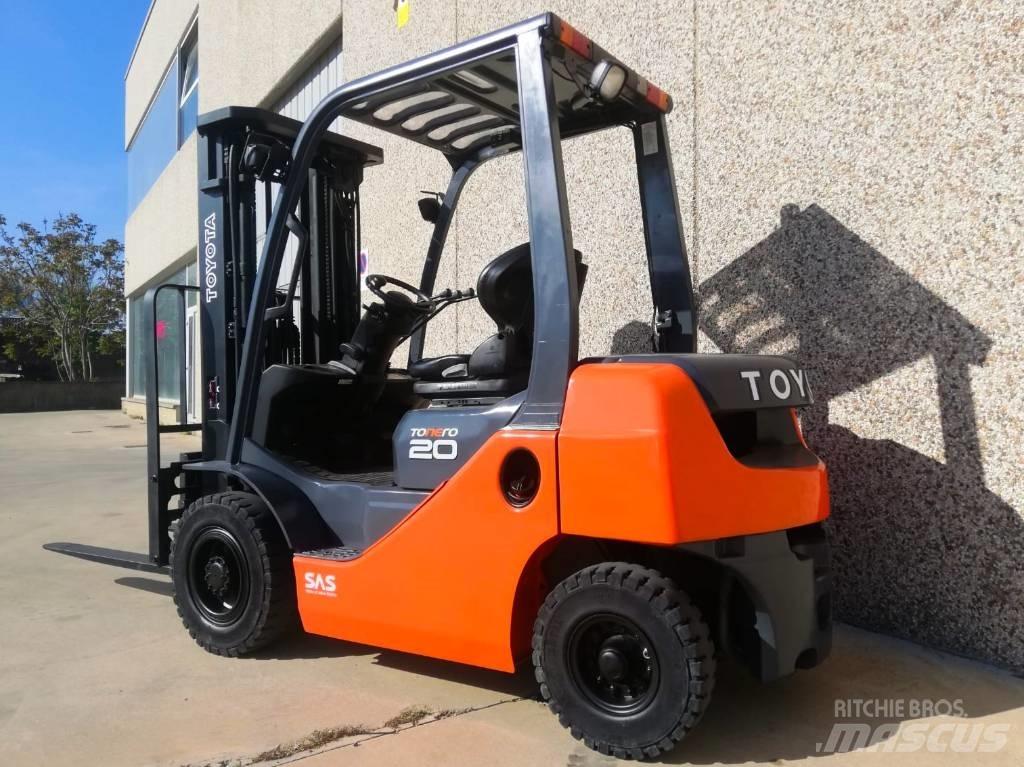Toyota 02-8 FG F 20 Gaasitõstukid