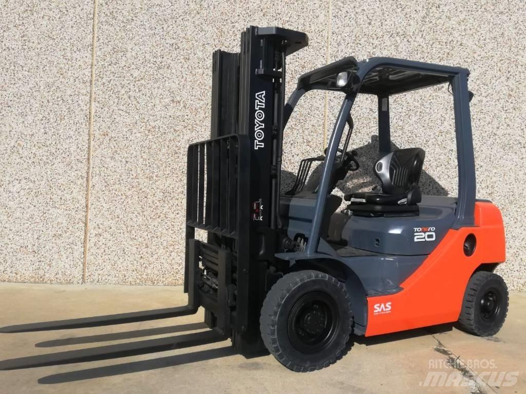 Toyota 02-8 FG F 20 Gaasitõstukid