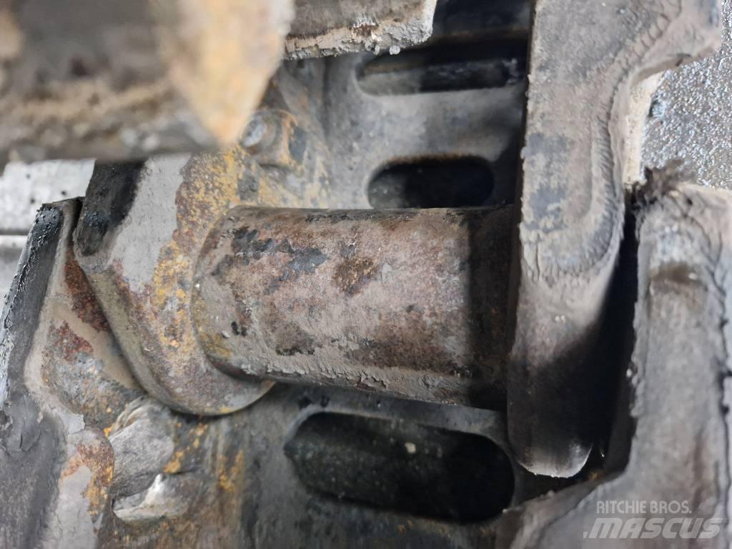Volvo EC 300 D L Roomikekskavaatorid