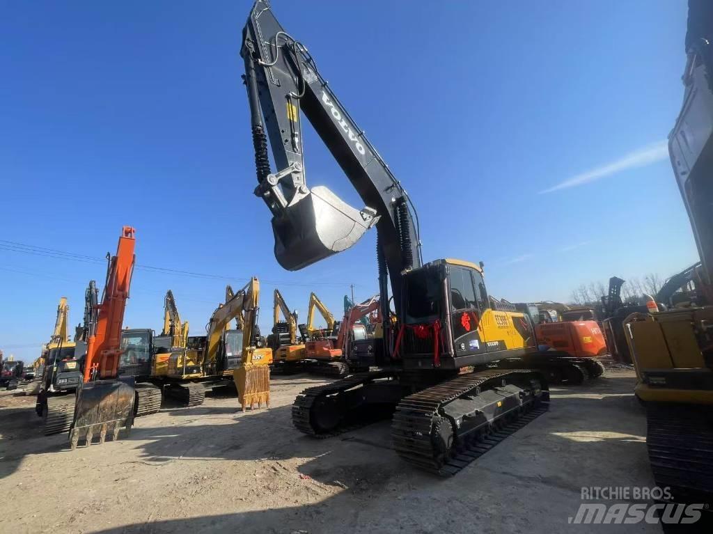 Volvo EC 300 Roomikekskavaatorid