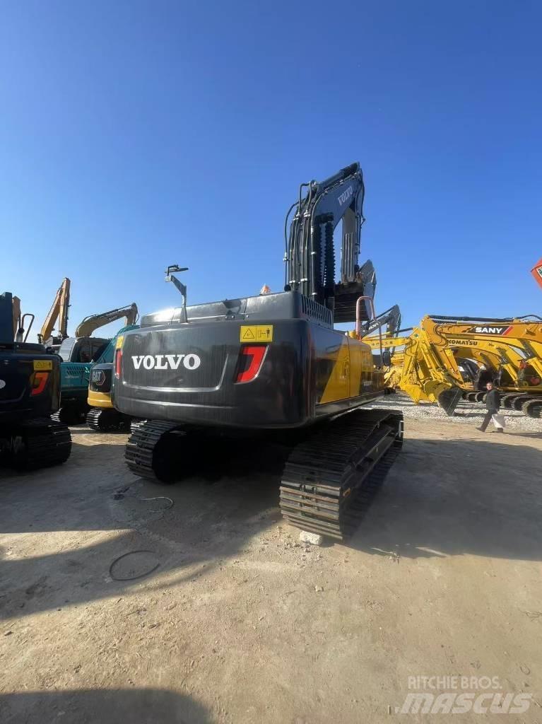 Volvo EC 300 Roomikekskavaatorid