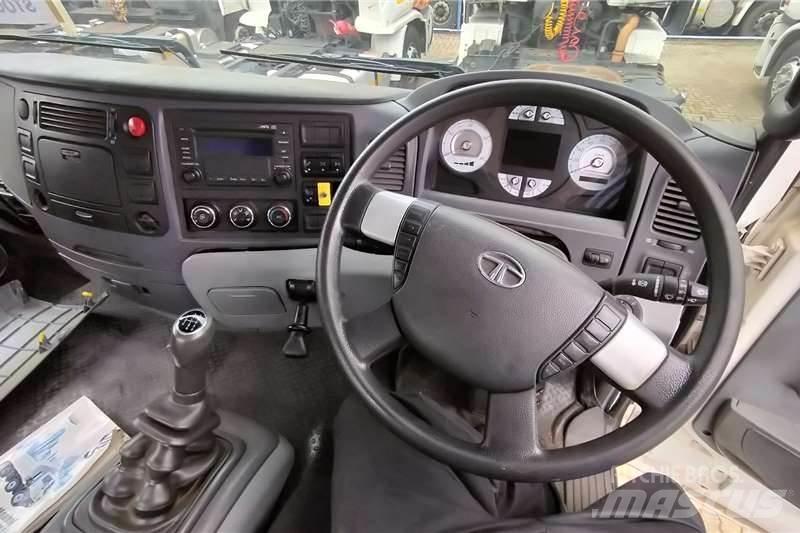 Tata PRIMA 3338K Muud veokid