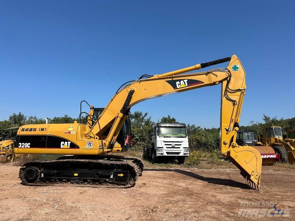 CAT 320 C Roomikekskavaatorid
