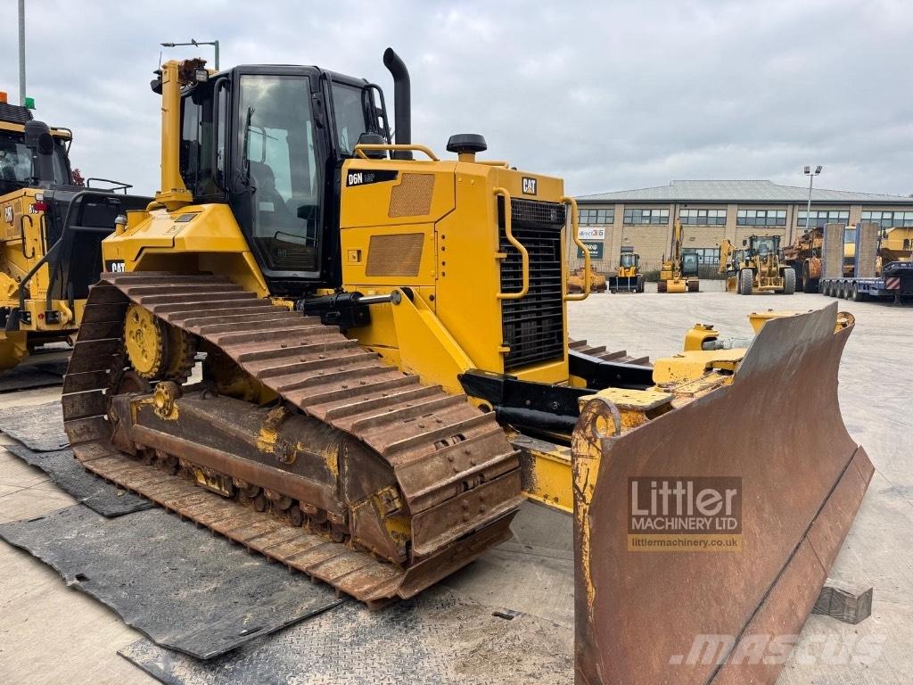 CAT D 6 N LGP Buldooserid